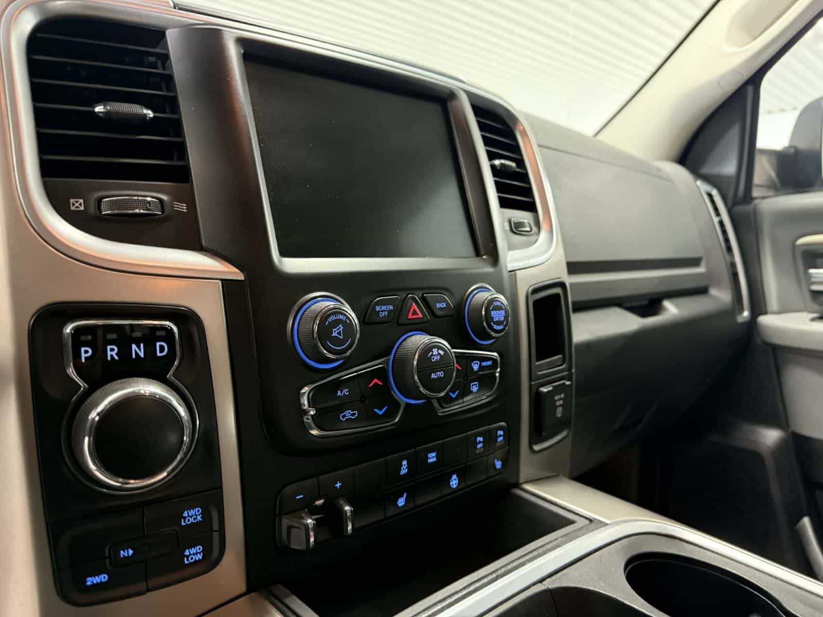 Image 11 RAM 1500 SLT SLT 2017