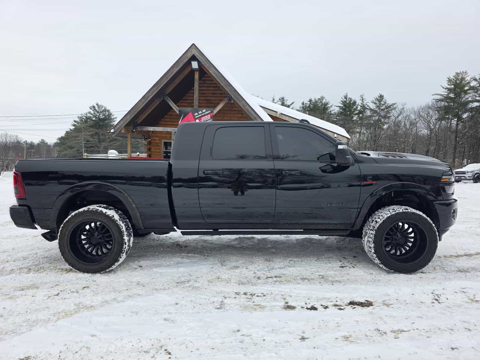 Image 4 RAM 2500 Laramie 2025