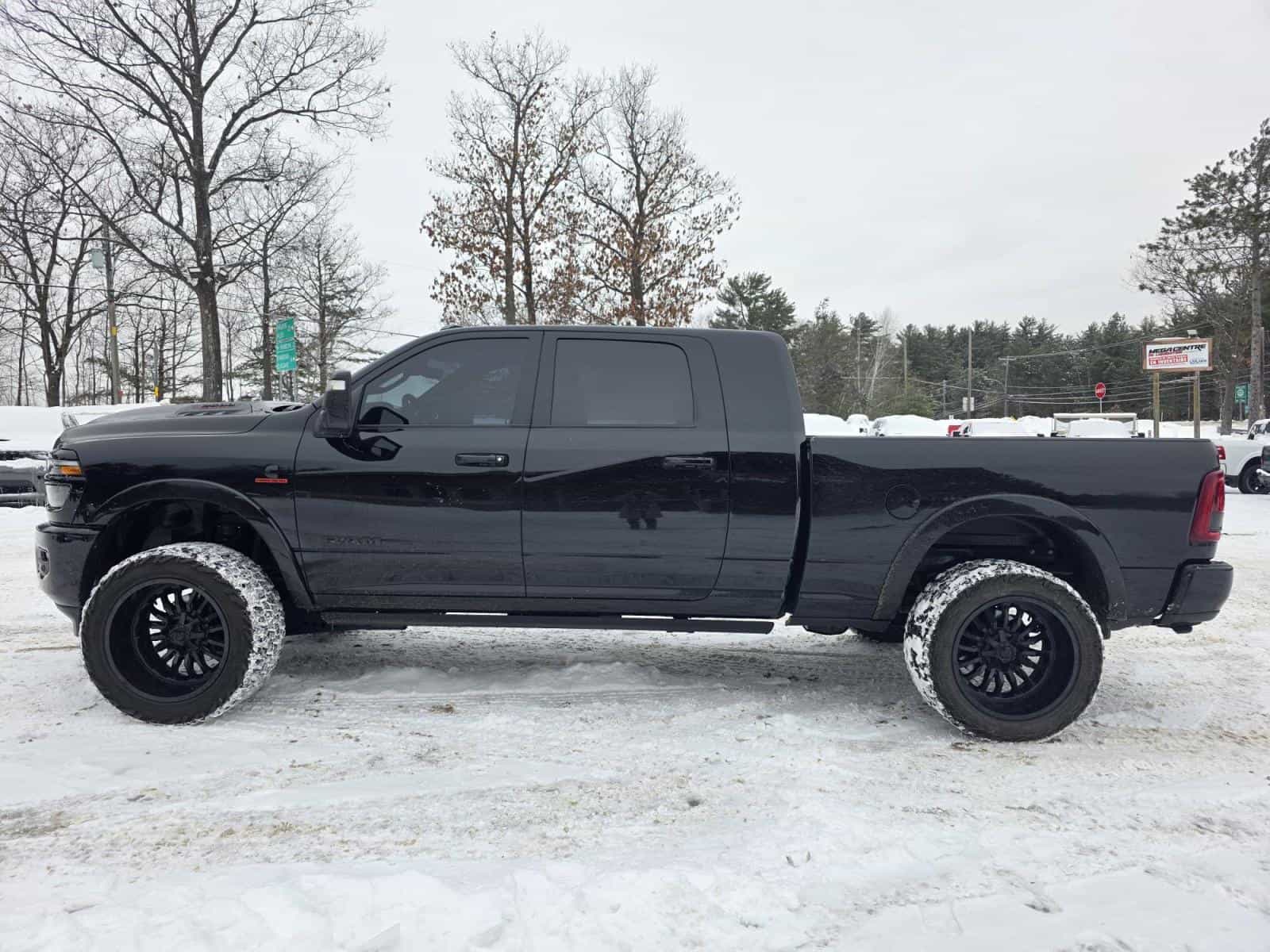 Image 8 RAM 2500 Laramie 2025