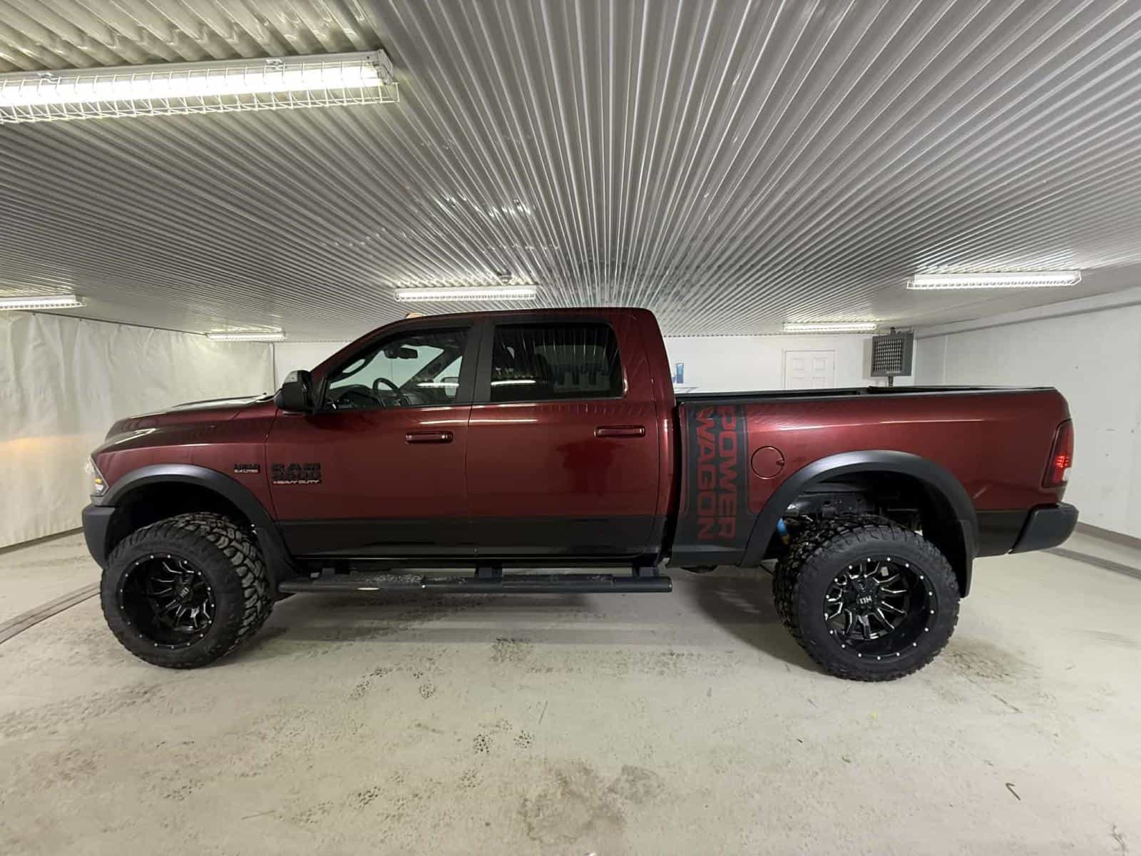 Image 2 RAM 2500 Powerwagon Power Wagon 2018