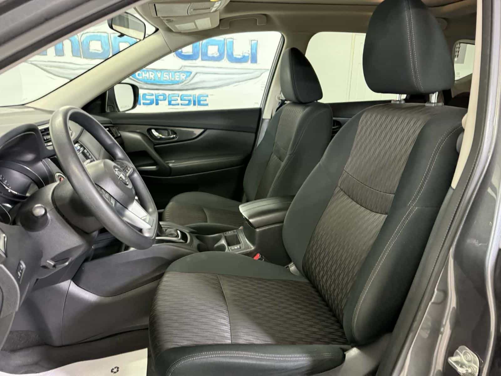 Image 13 Nissan ROGUE S/SL/SV SV 2018