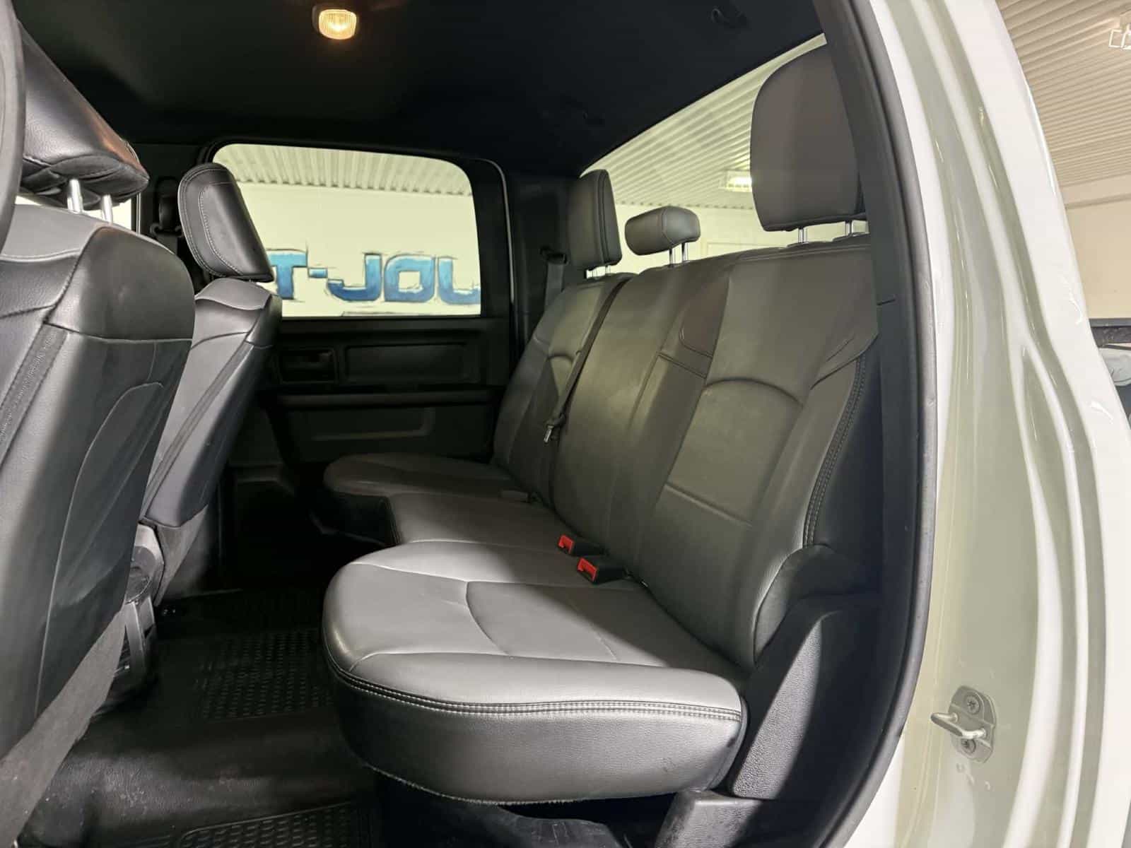 Image 10 RAM 2500 Tradesman 2023