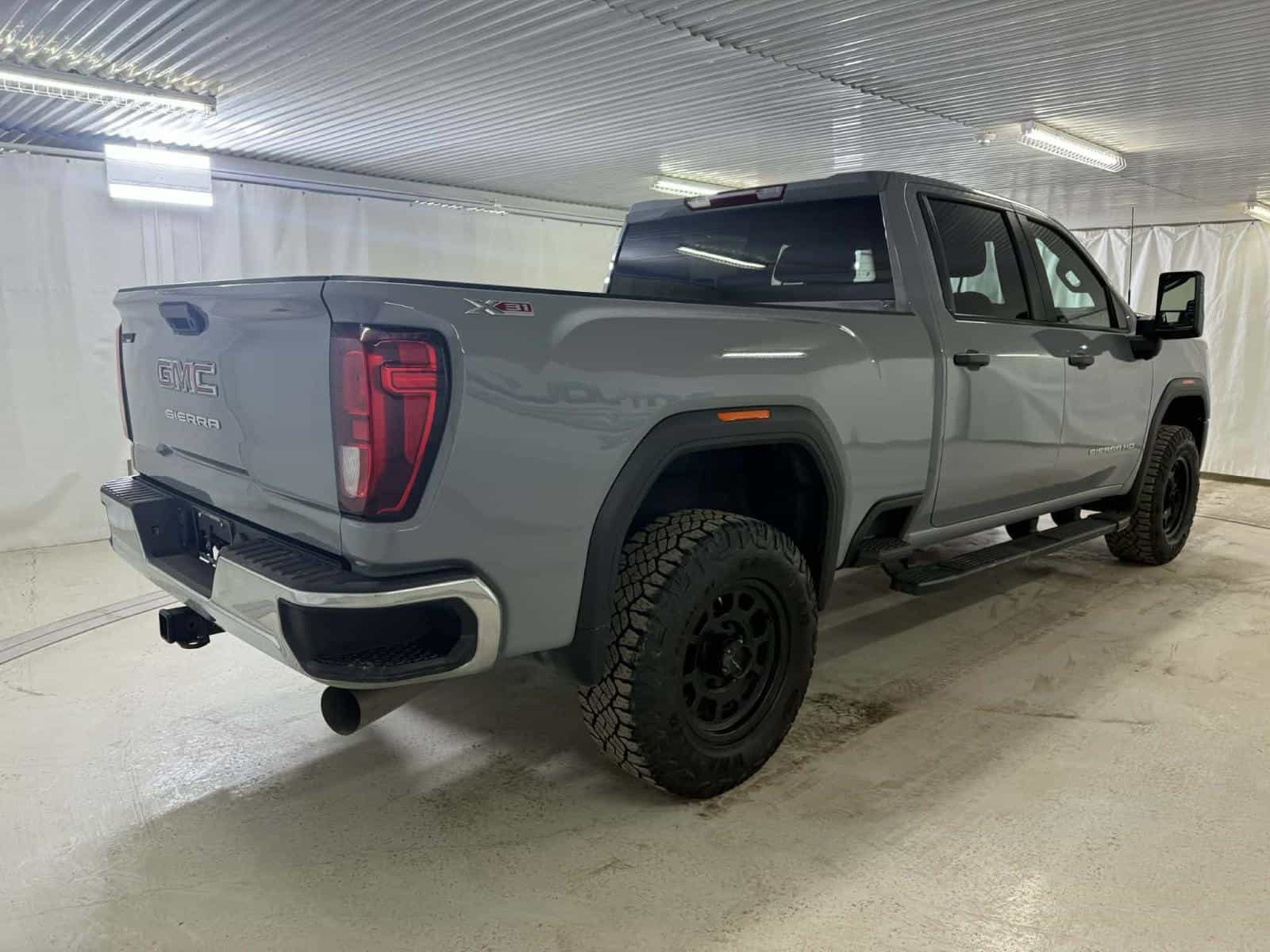 2024 GMC Sierra 2500 SLE - Image 5