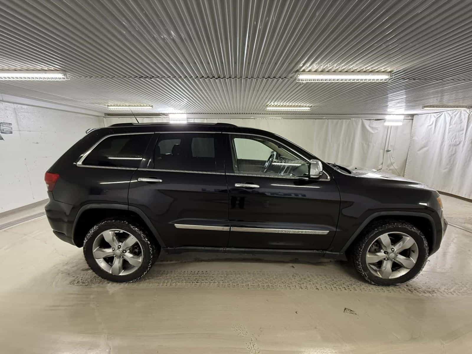 2011 Jeep Grand Cherokee Limited Limited - Image 6