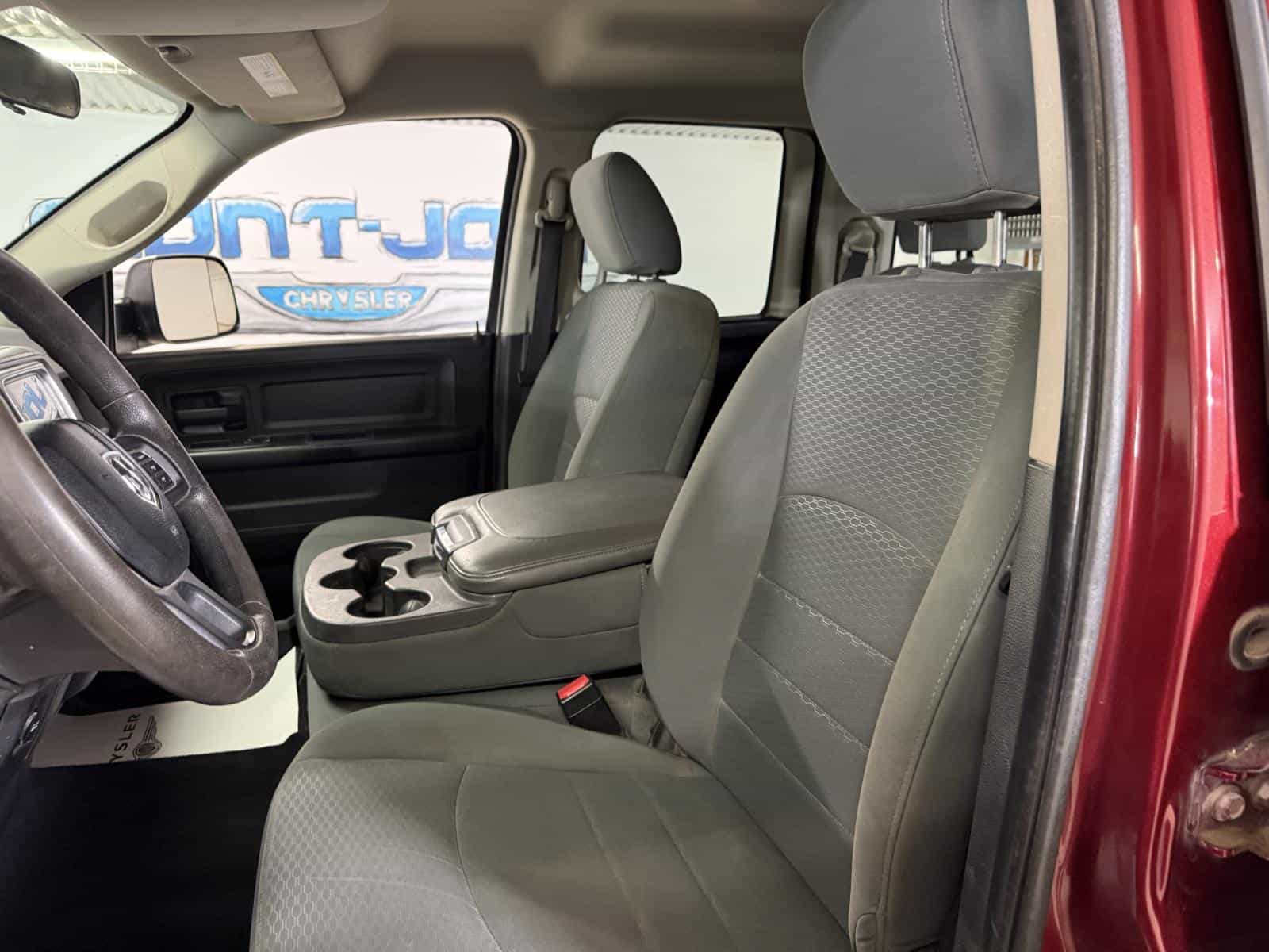 2015 RAM 1500 ST - Image 11