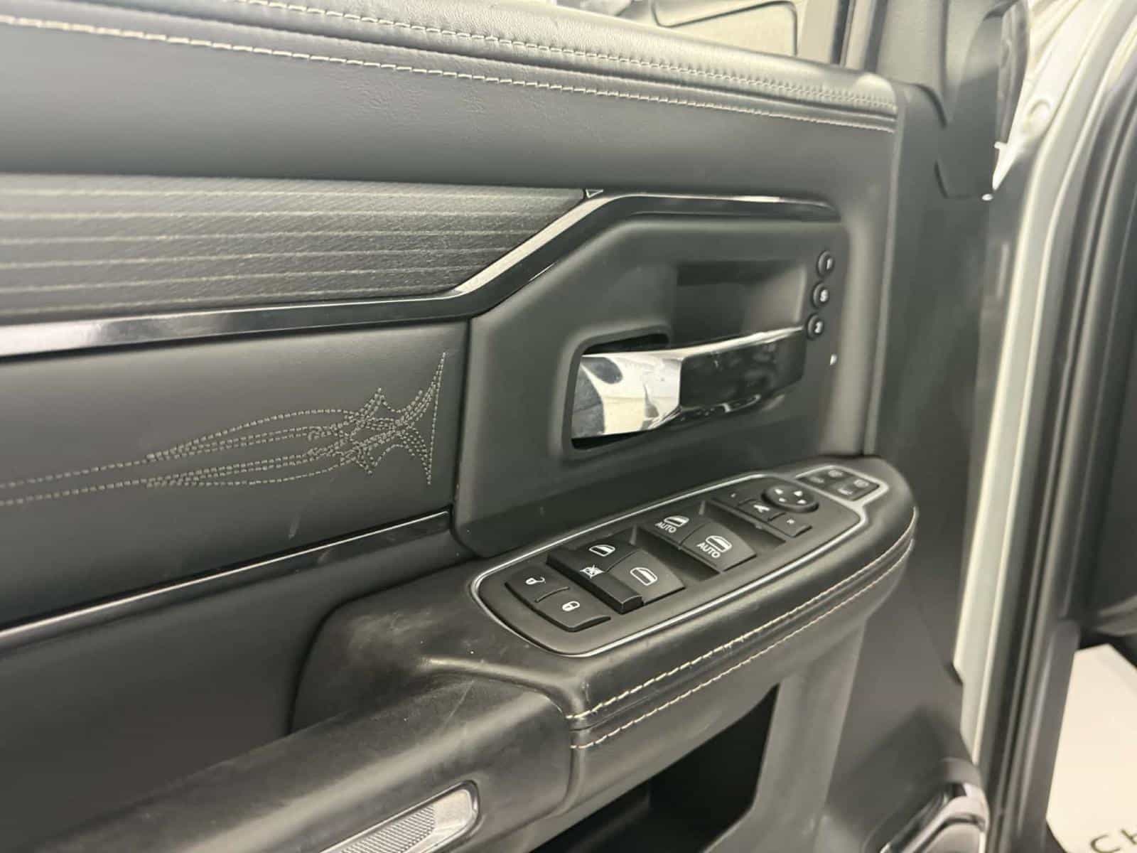 2023 RAM 2500 Limited - Image 16