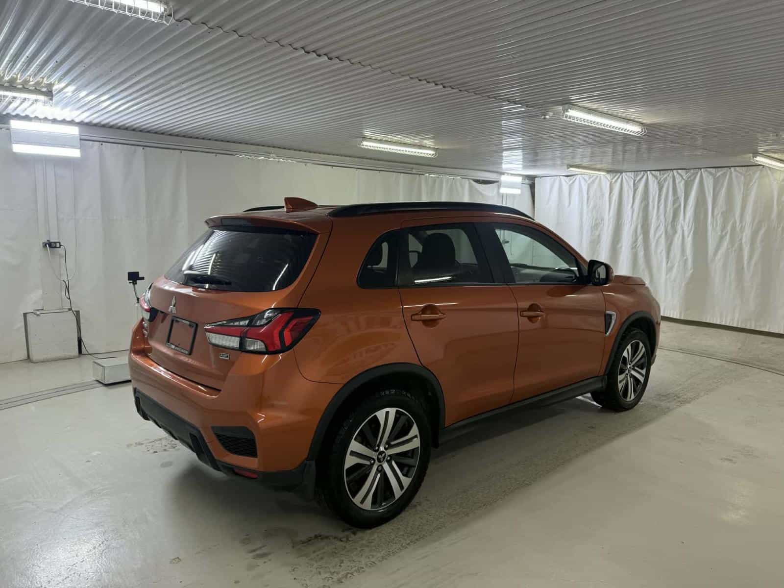 2022 Mitsubishi RVR SEL - Image 5
