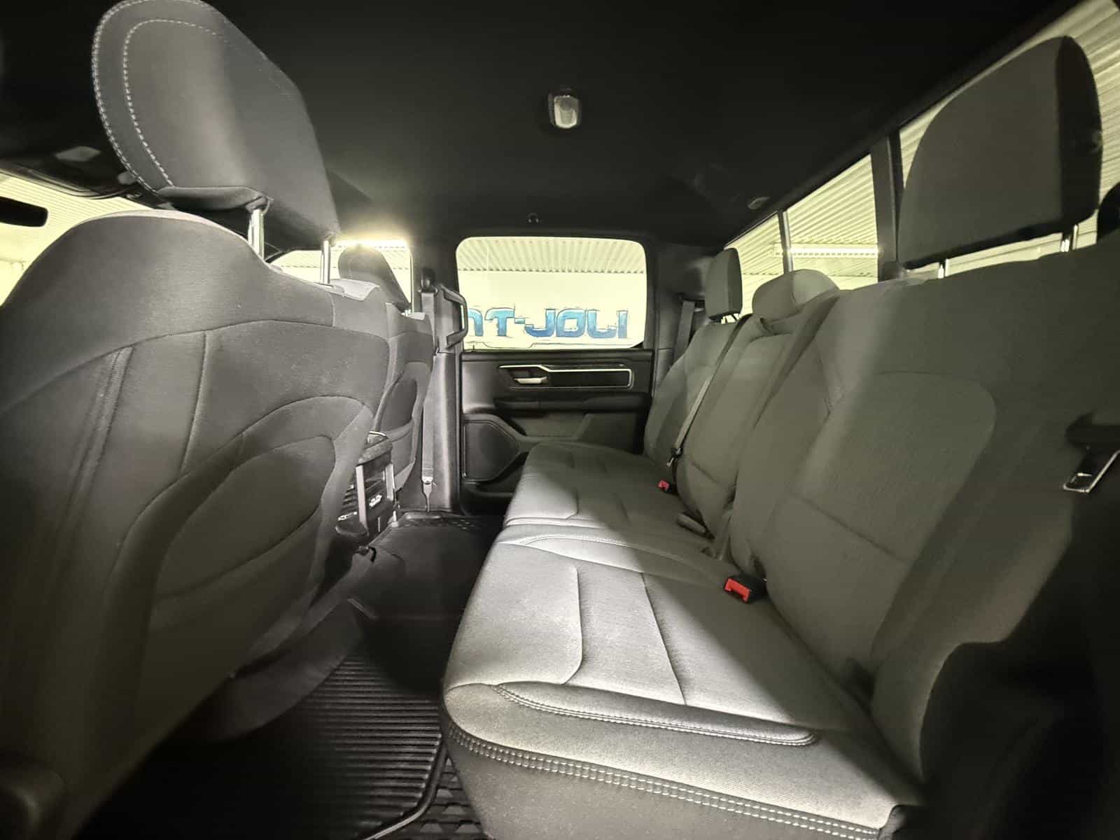 2024 RAM 1500 Big Horn - Image 9