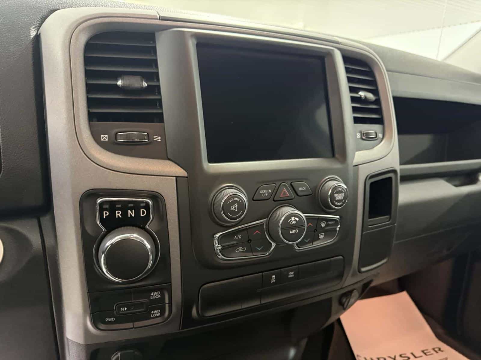 Image 11 RAM 1500 Classic Express 2023