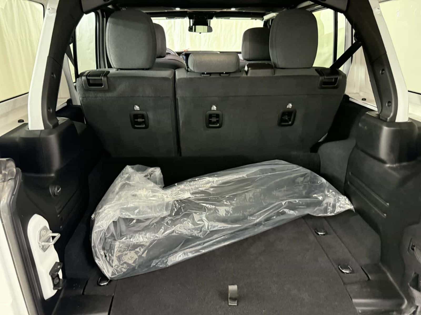 Image 9 Jeep Wrangler Sport S 2025