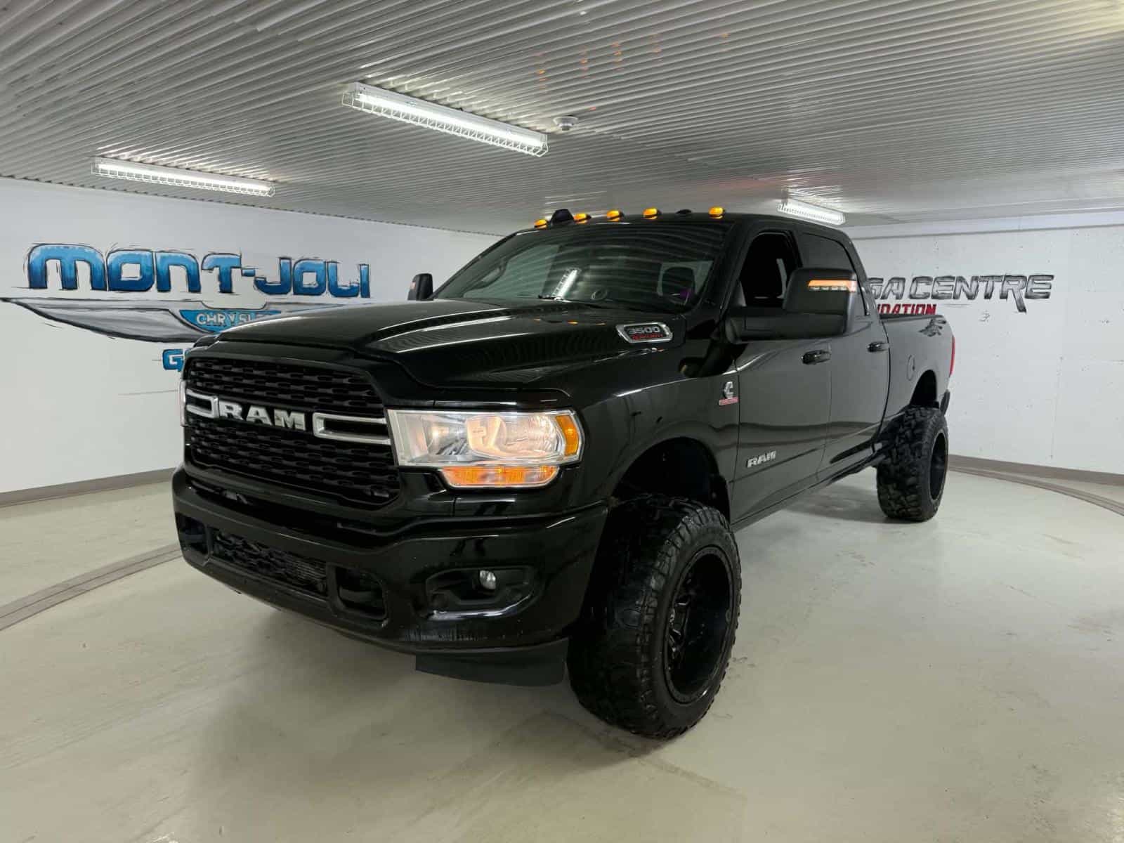 2023 RAM 3500 Big Horn - Image 1