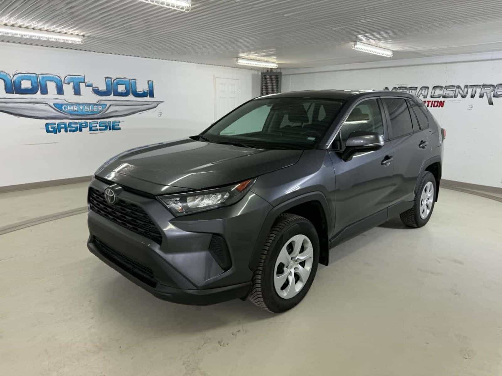 Image 1 Toyota Rav4 LE 2025